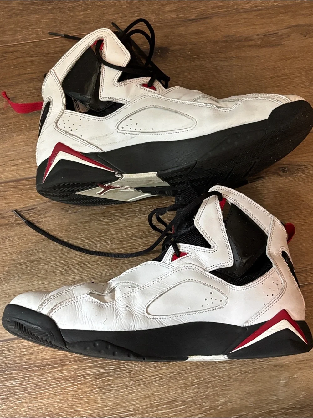 Jordan Mens Size 11 White/Black/Red High-Top Sneakers